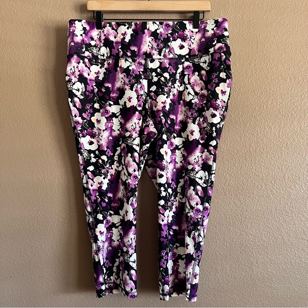 Lane Bryant for LIVI Floral Capri Athleisure Leggings Size 18/20